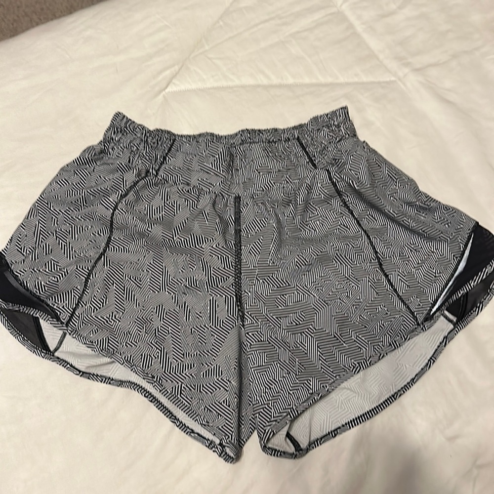 SEAWHEEZE LULULEMON SHORTS